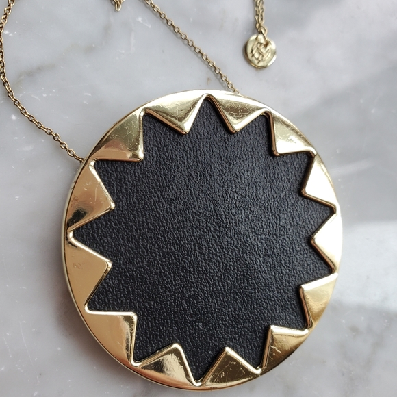 House of Harlow 1960 Large Leather Sunburst Necklace - Picture 2 of 5